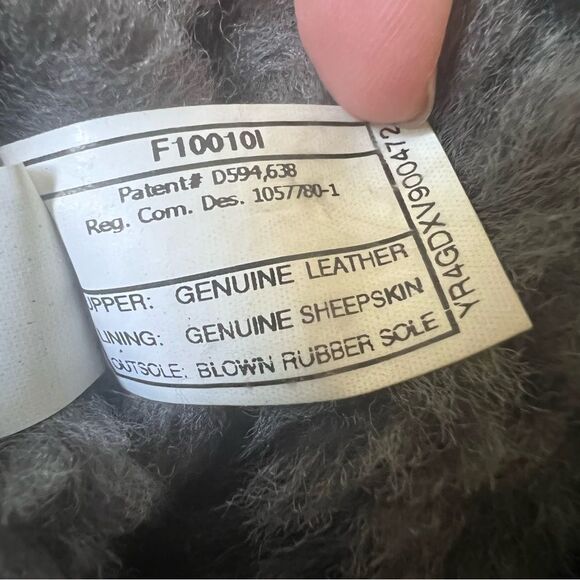 UGG Australia Grey Boots S/N 5815 Leather Genuine Sheepskin Classic Tall US  W6 - Picture 5 of 14